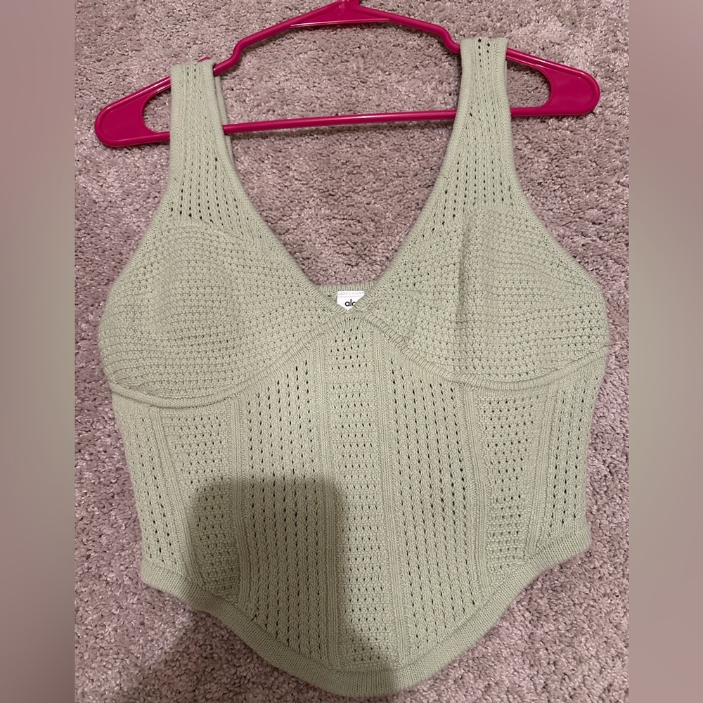 Alo yoga light green tank top size medium